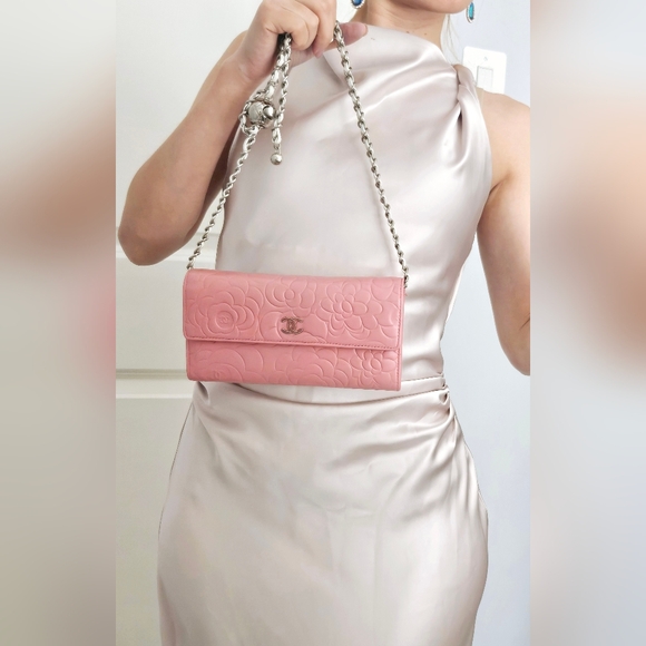 🌸CHANEL Authentic Camilla Wallet/Clutch🌸 - Picture 16 of 17